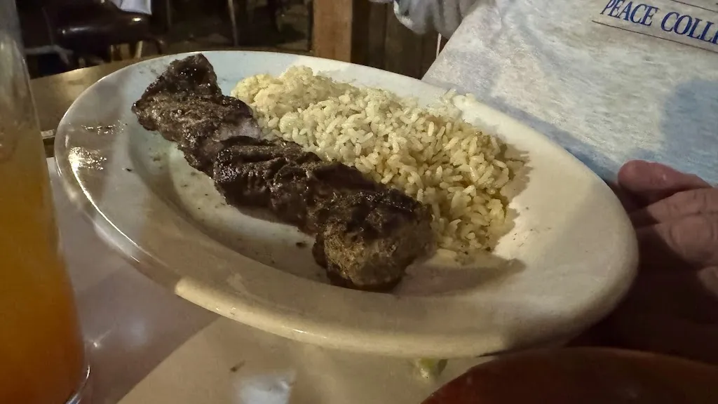 Michael Hoover_Monte Carlo Liquors & Steak House_Alburquerque_review