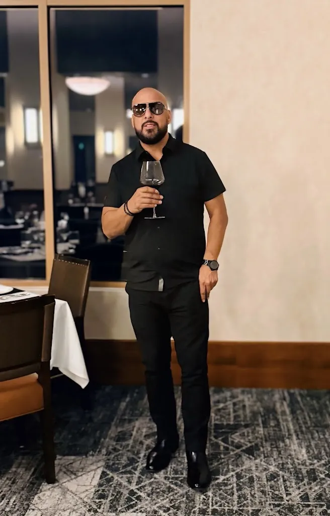 Ernesto Corralejo_Bien Shur_Alburquerque_review