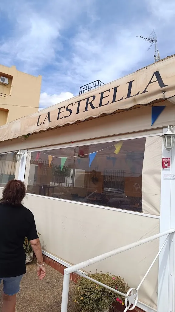 Manuel Maya García_Bar La Estrella_Casas de Don Pedro_review