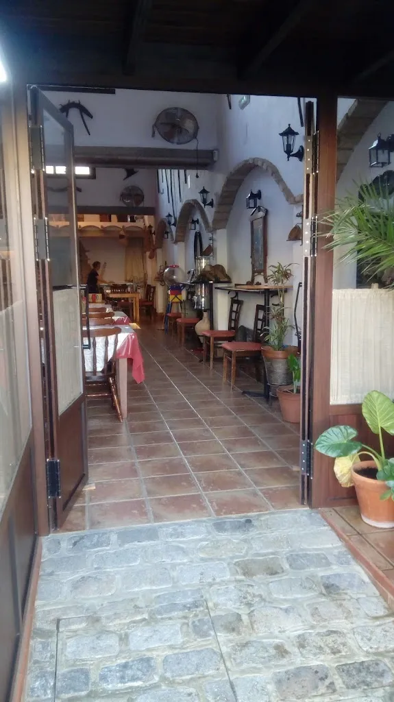 Bar Cristo De Los Vaqueros restaurant in Castilblanco