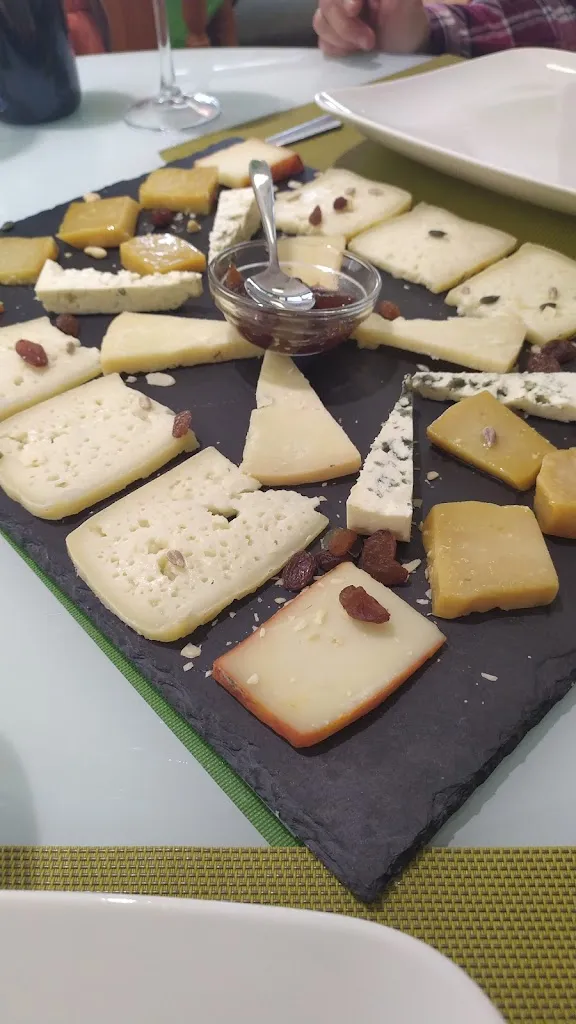 Alexander Díaz_Bar Restaurante la Parilla_Castuera_avis