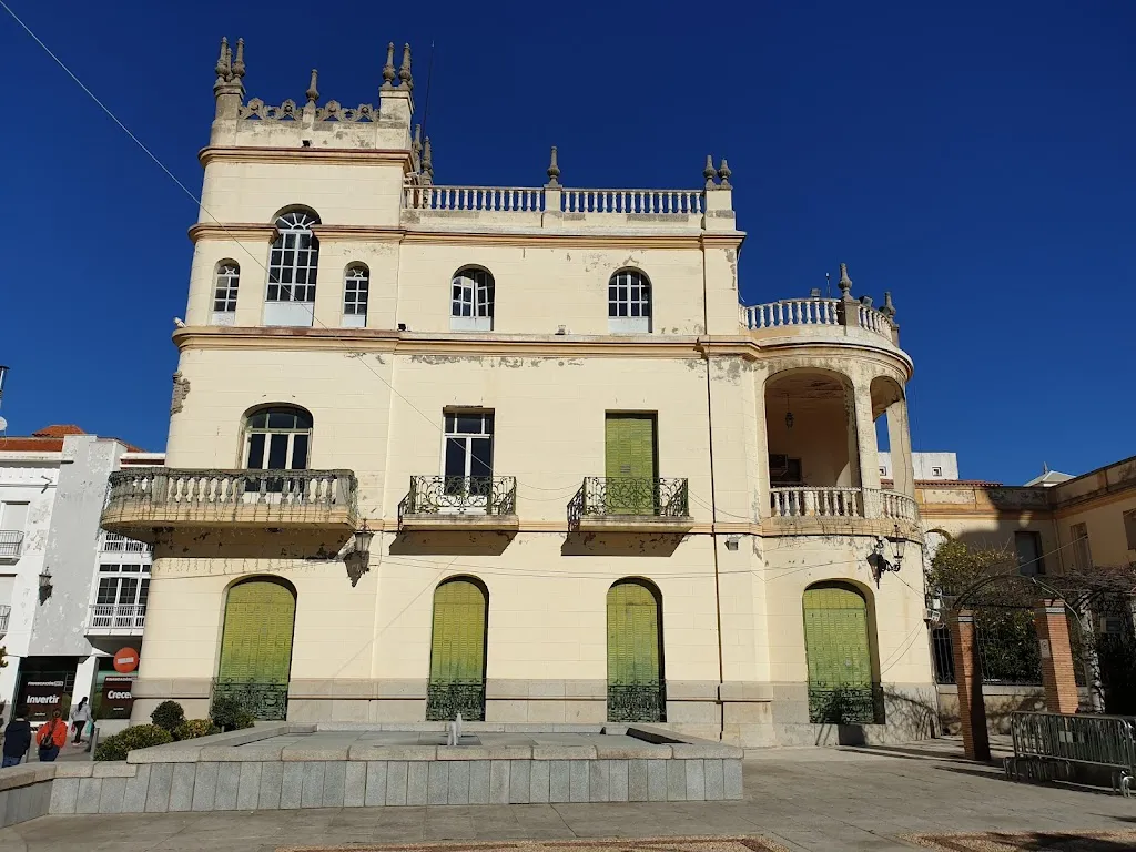 El Plaza_Castuera_slider_image_2