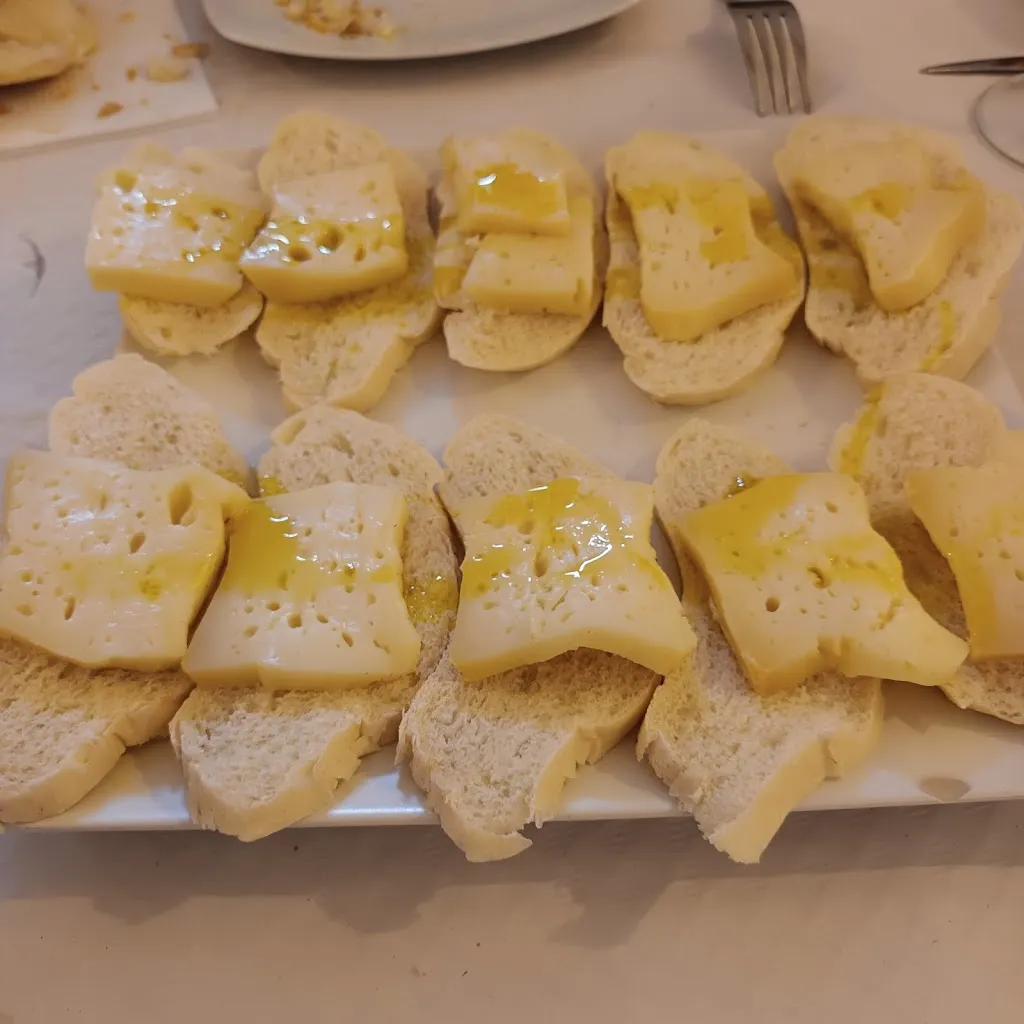 Menu_Las Cuevas_Castuera_image_2