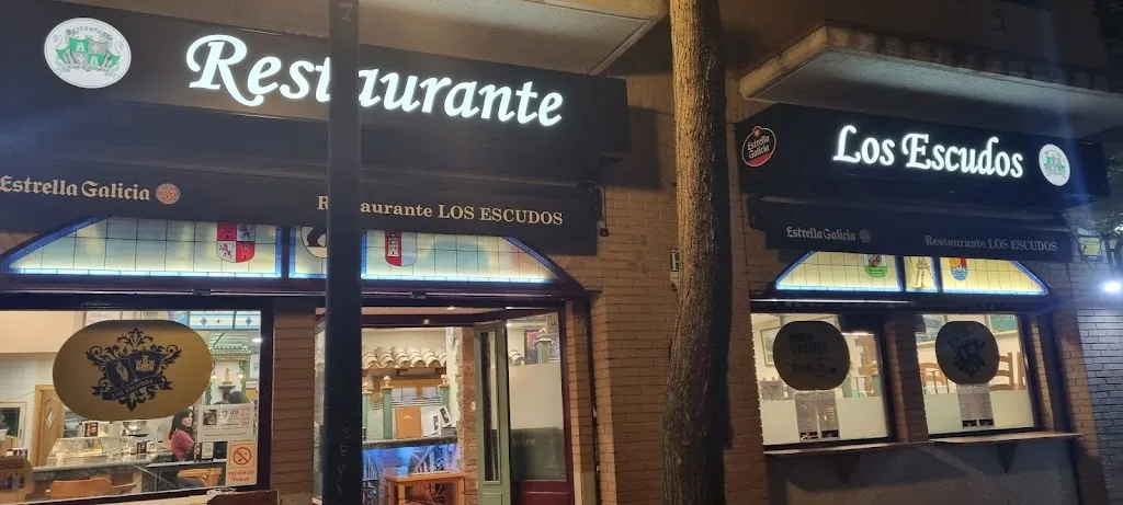 RESTAURANTE LOS ESCUDOS ristorante a Amés