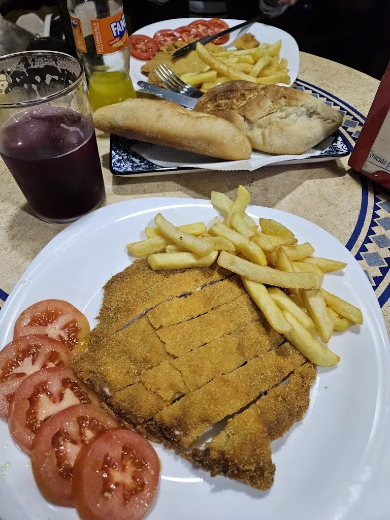 Bar La Cabaña restaurant in Corte de Peleas