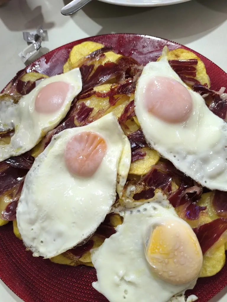 Lidia Carmona_Bar Restaurante El Encuentro_Corte de Peleas_review