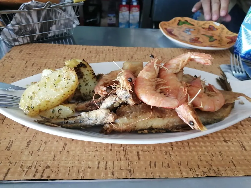 Bar El Nuevo Lazo restaurant in Corte de Peleas