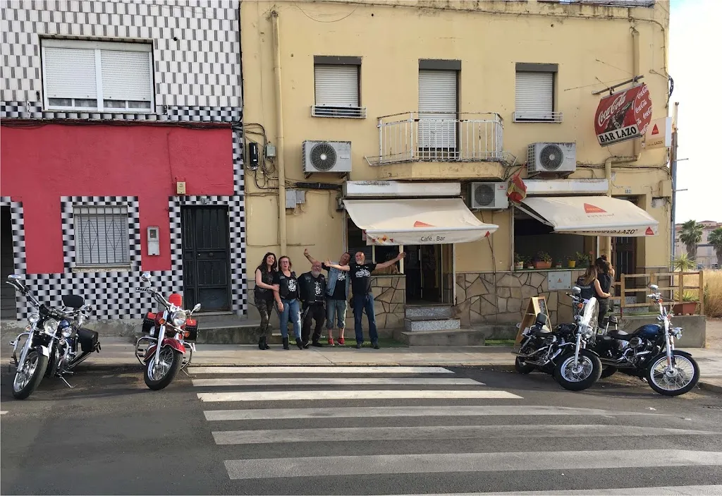 Bar El Nuevo Lazo_Corte de Peleas_slider_image_2