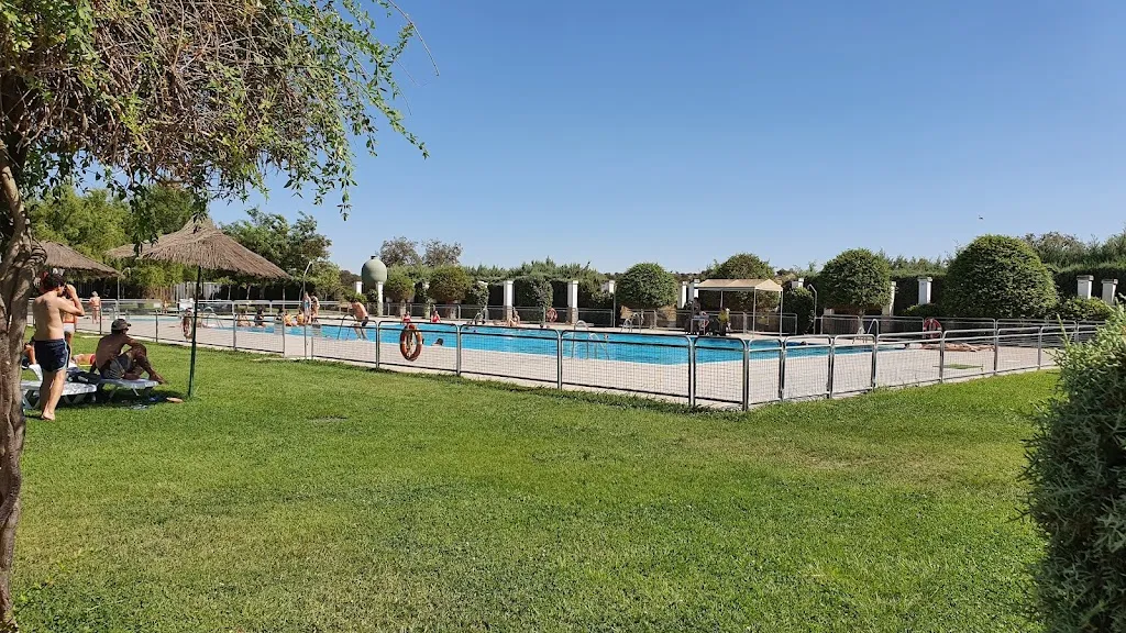 Bar Piscina Municipal,Esparragosa de La Serena. restaurant in Esparragosa de la Serena