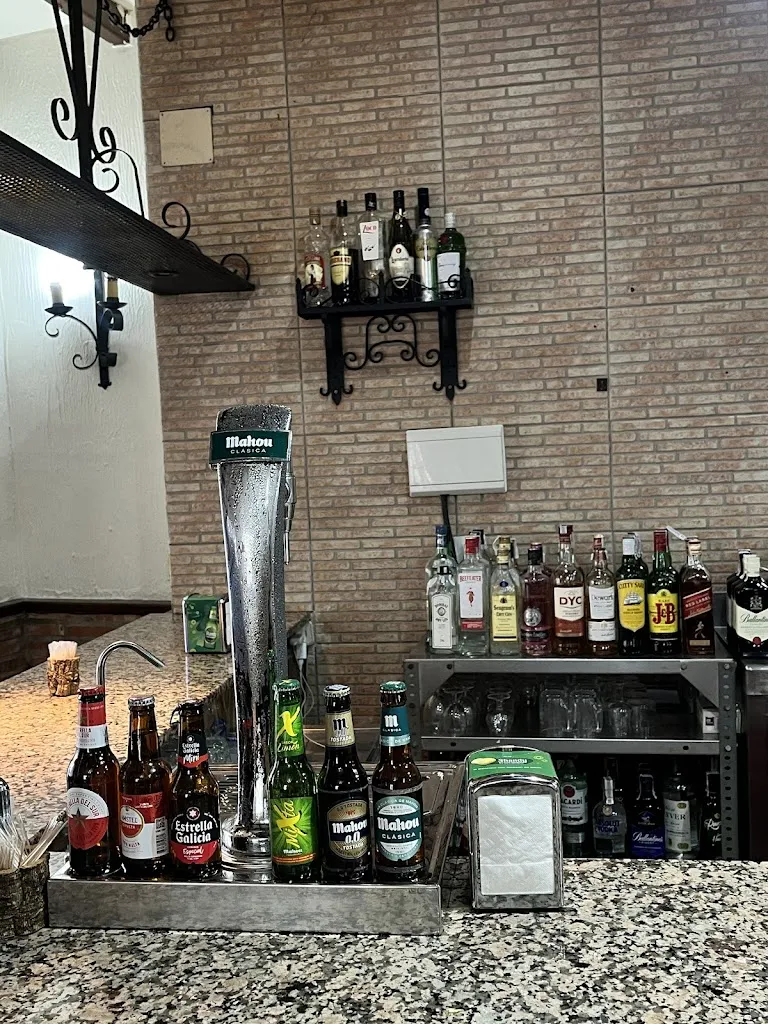 bar la piedra_Fuenlabrada de los Montes_slider_image_3