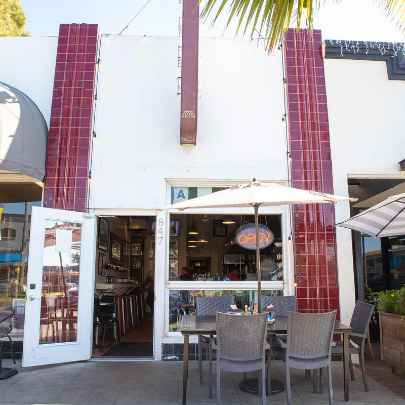 Night & Day Cafe restaurant in Coronada La