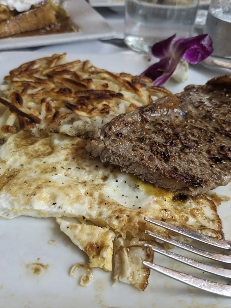 Menu_Crown Bistro_Coronada La_image_9