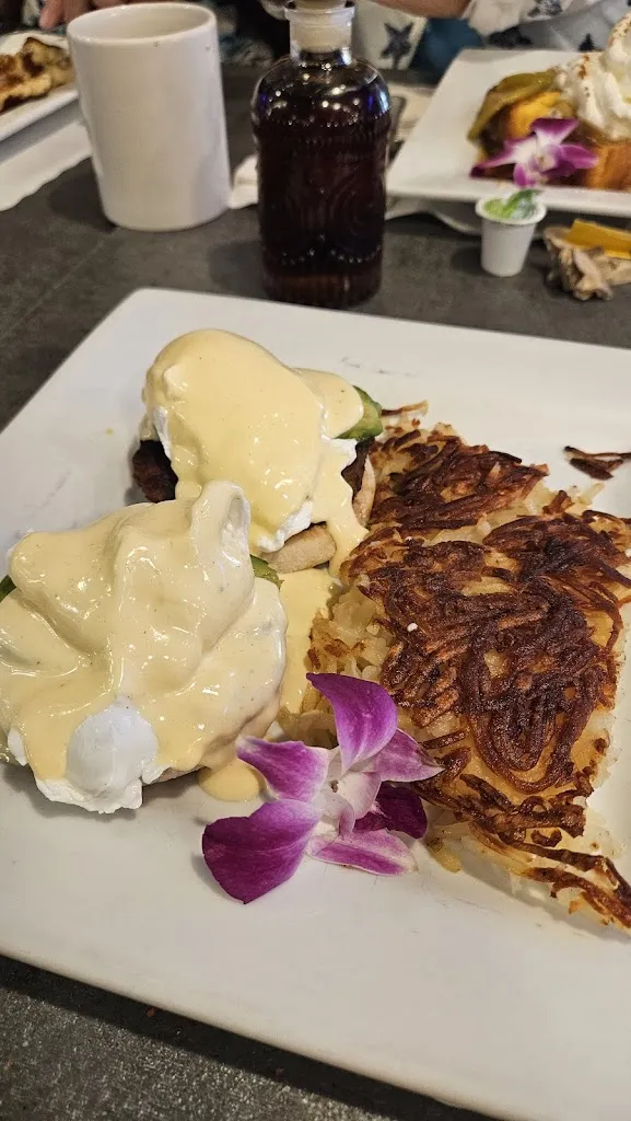 Gilbert Alonzo_Crown Bistro_Coronada La_review