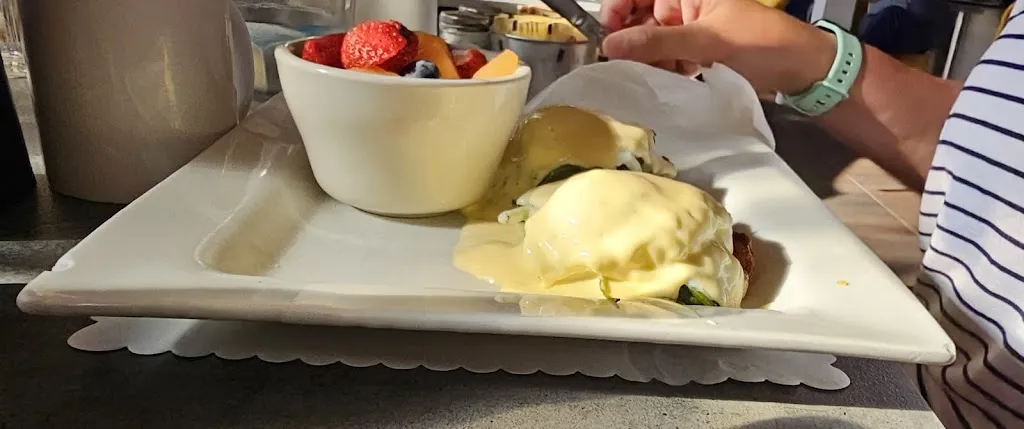 Crown Bistro_Coronada La_slider_image_3