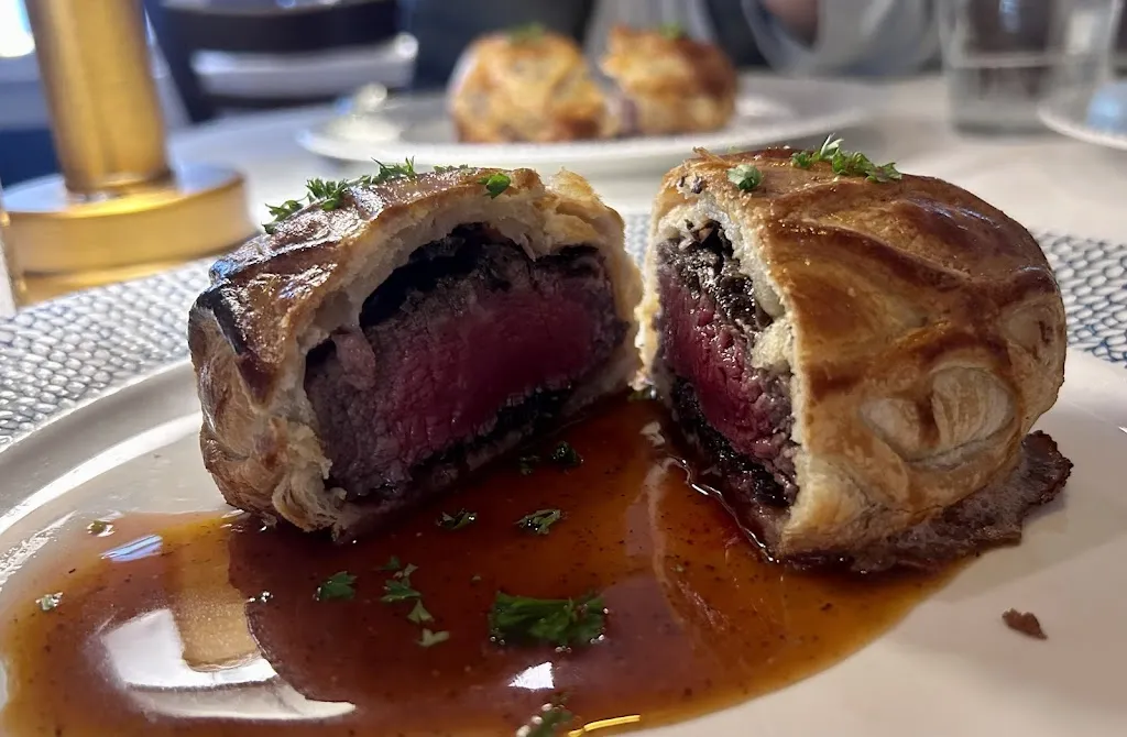 P Sd_Chez Loma_Coronada La_review