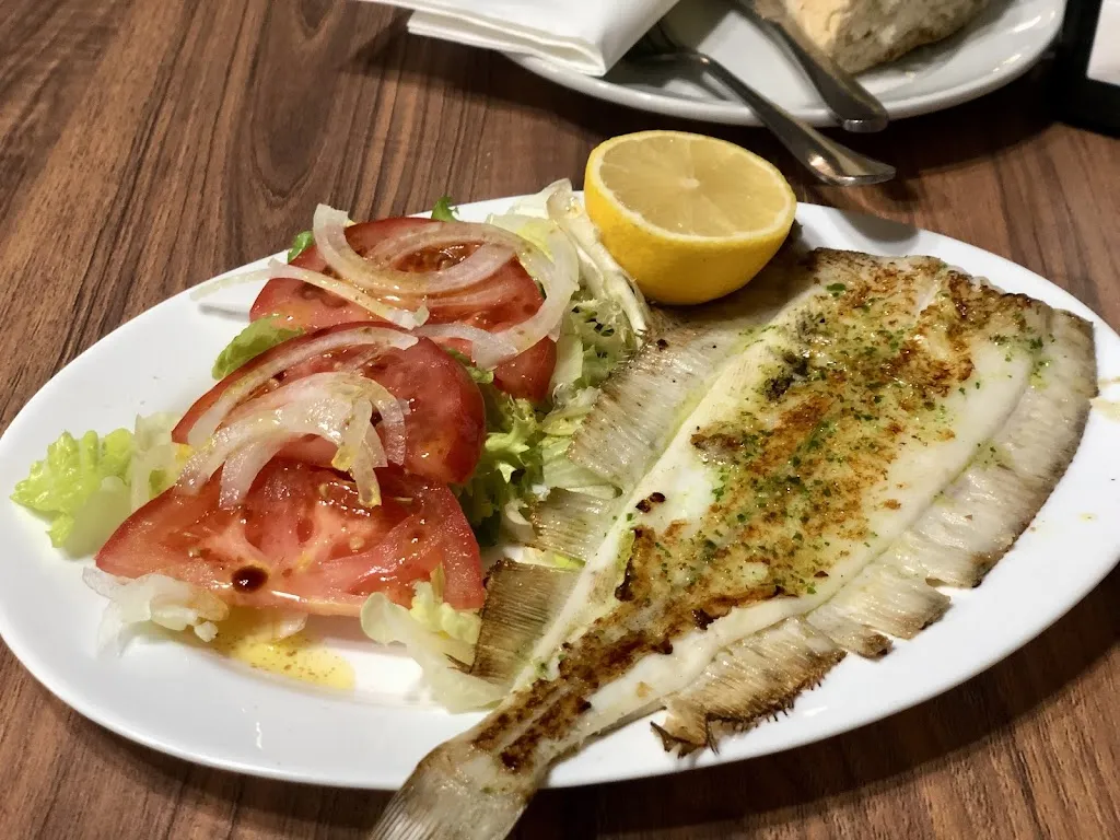 Hayley Le_Restaurante Airiños do Miño_Miño_review