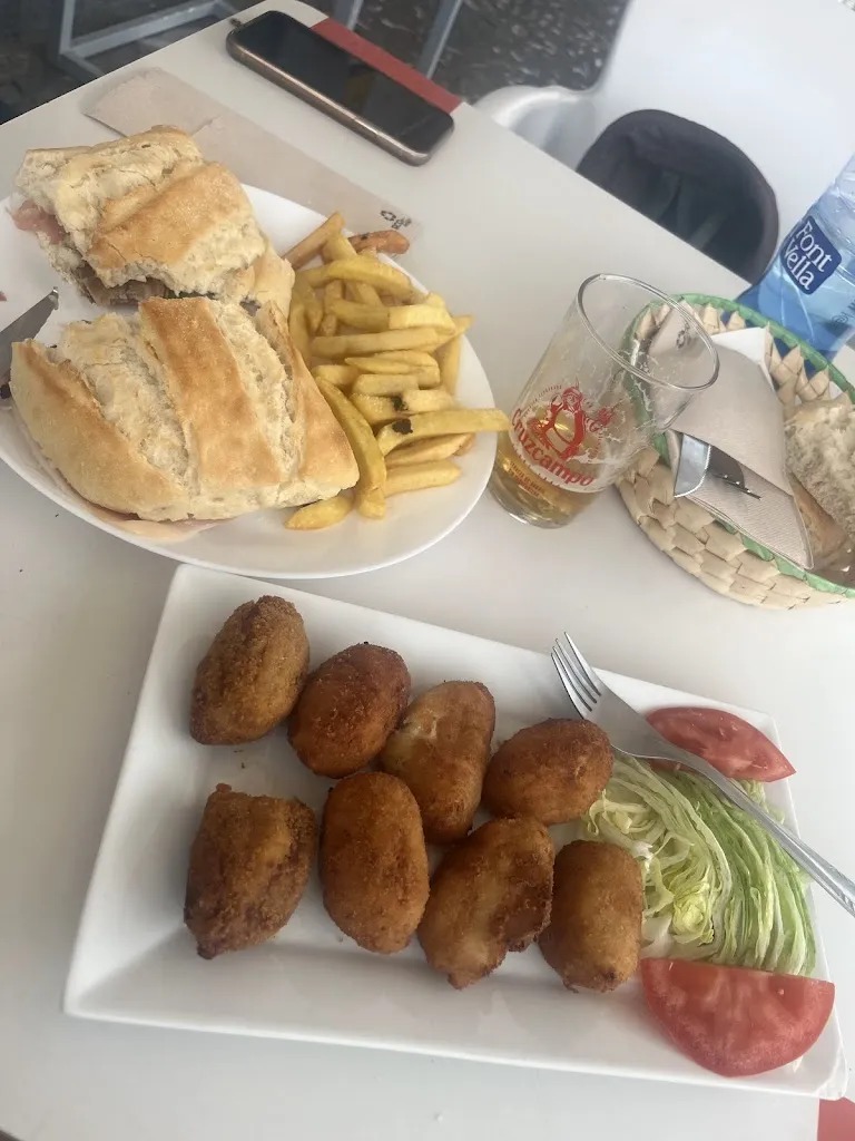 Jose Caz San_Bar el Pozito_Fuentes de León_review