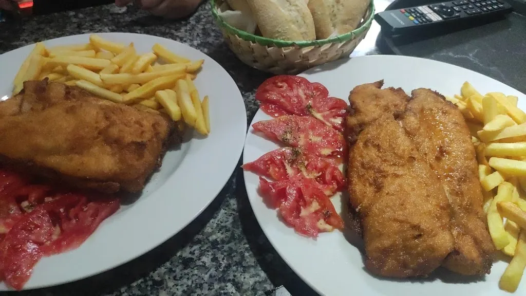 Carlos navarro macias_Bar el Pozito_Fuentes de León_review