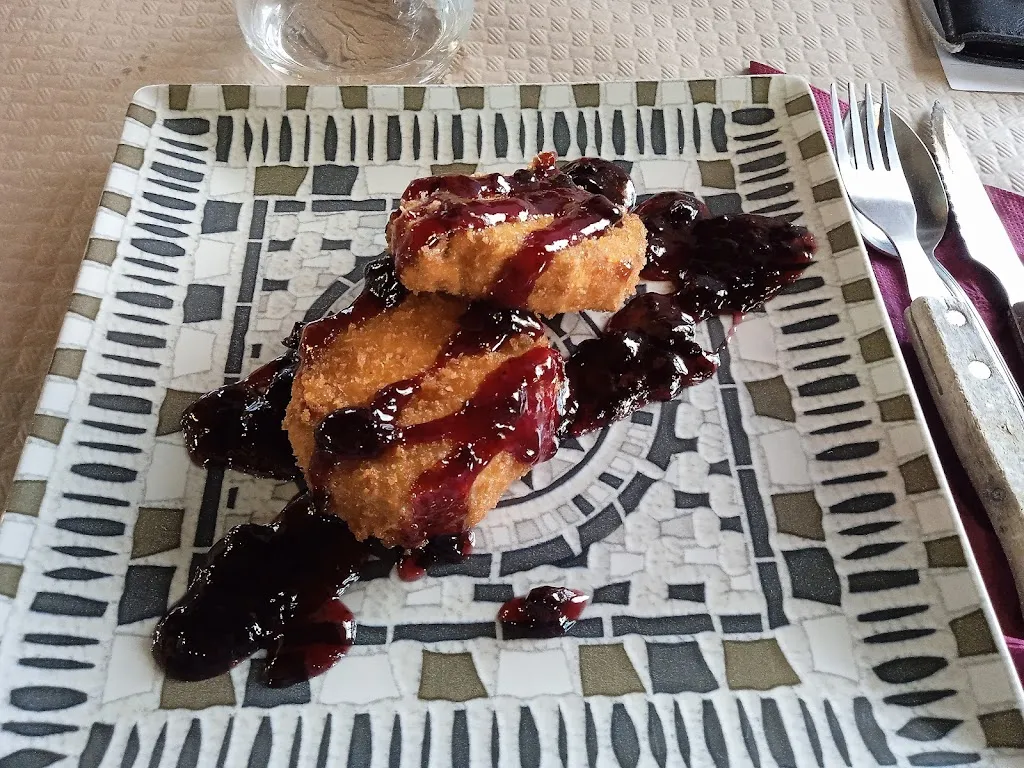 Tomás Carlos Daroca Romo_Complejo Noga_Fuentes de León_review