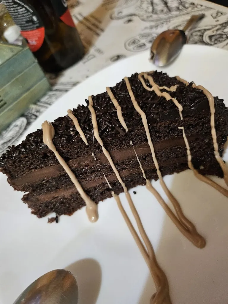 Sofia Albalate Navas_Bar Alhambra_Garrovilla La_review