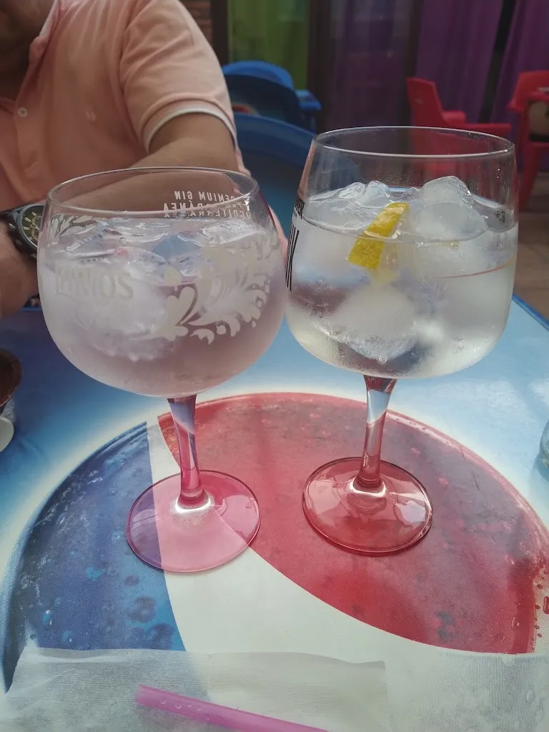 Menu_Discoteca D'sas 3 + Restaurante Gastrovilla_Garrovilla La_immagine_9