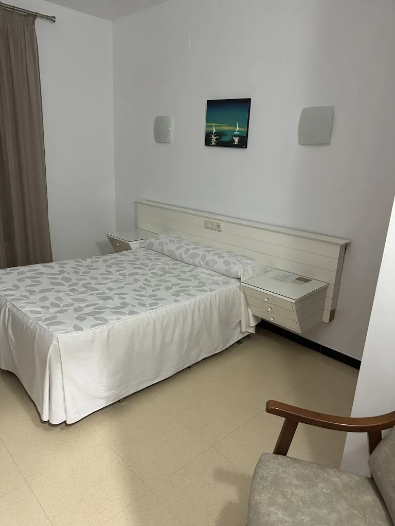 Jaume Solé Casas_HOTEL RESTAURANTE LA SIERRA_Fuente del Maestre_review