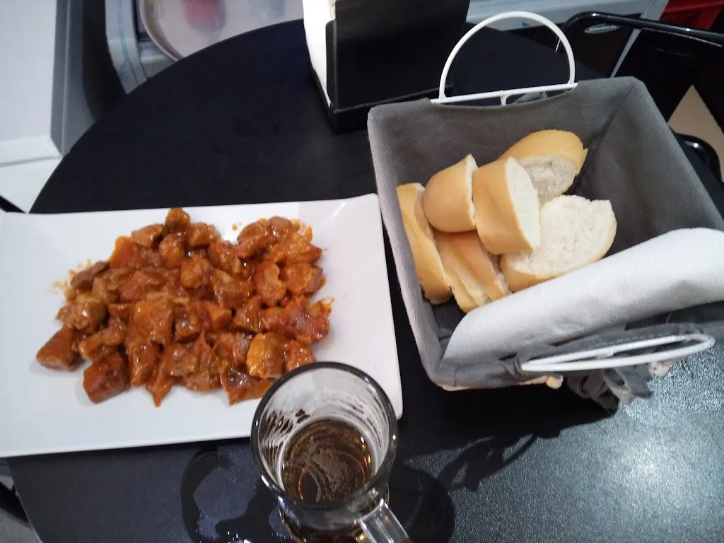 Bar_Herrera del Duque_slider_image_3