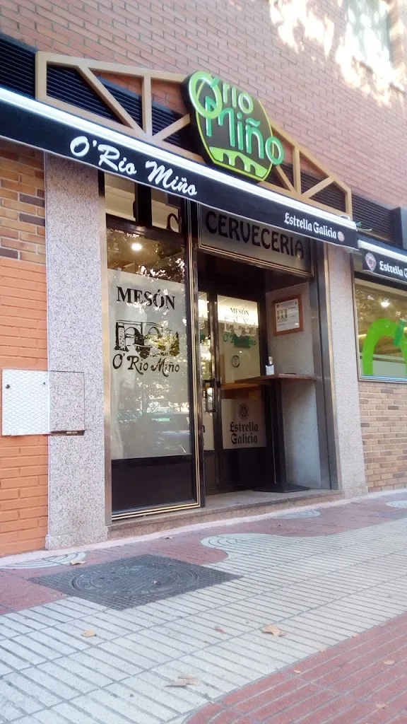 Restaurante O'Río Miño ristorante a Miño