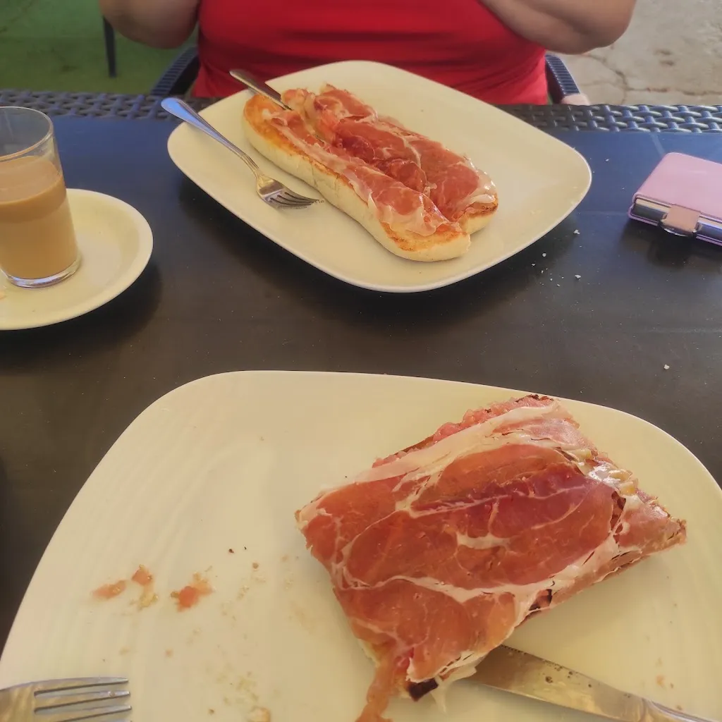 Pedro Sanchez_El Pilar_Higuera de la Serena_review