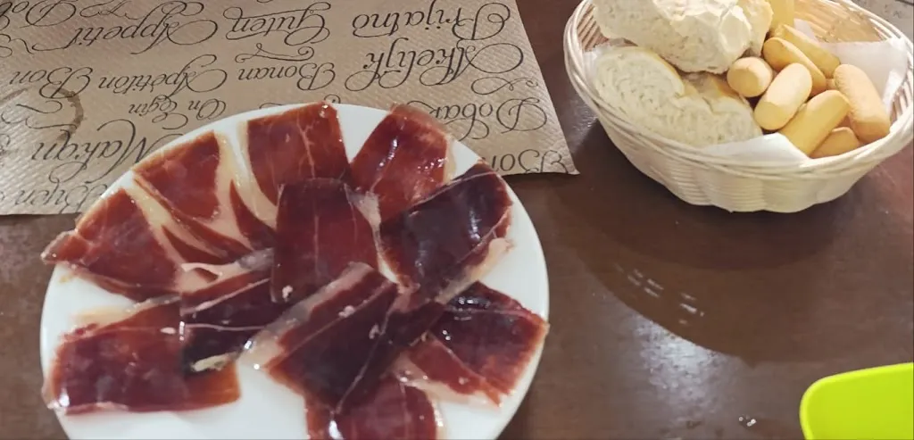 Pablo Hernandez_Casa Julio. Mesón del Espejo_Higuera la Real_review