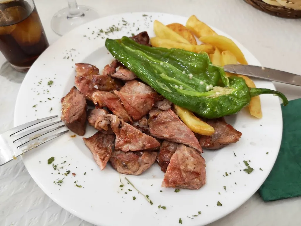 Jose L. Amo Martinez_El meson_Higuera de Llerena_review