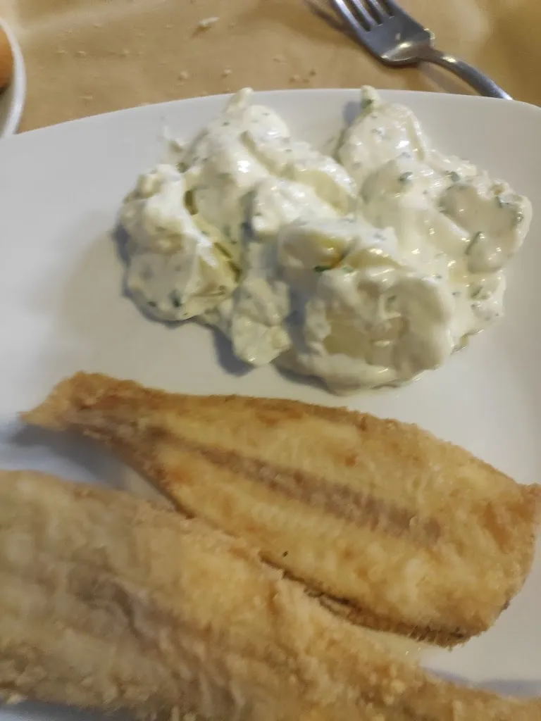 Francisco Blasco_Cafetería-Restaurante Cuzco_Guareña_review