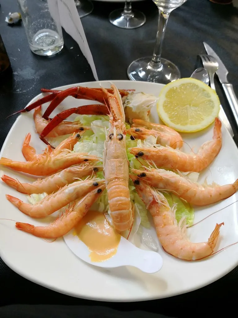 Francisco José Quintana Orozco_Cafetería-Restaurante Cuzco_Guareña_review