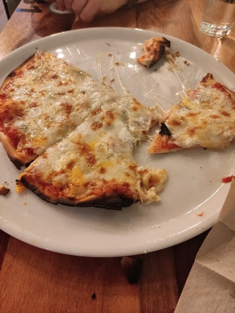 ReinHardt_Pizzería Milenio_Guareña_recensione