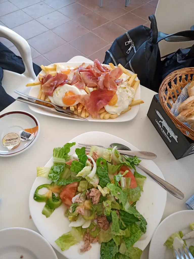 RESTAURANTE BAR LA RESERVA_Guareña_slider_image_3