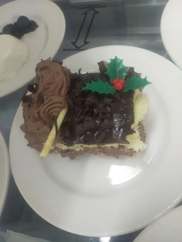 Maria teresa Gallego de tena_Bar 20 D Copas_Guareña_review