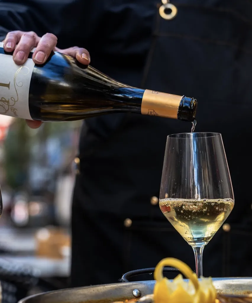 Restaurante Taberneros – Taberna de vinos en centro Madrid_Jerez de los Caballeros_slider_image_3