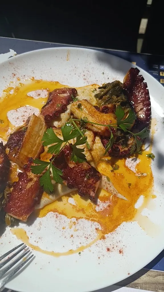 Restaurante La Bayonnaise 1803_Fisterra_slider_image_2