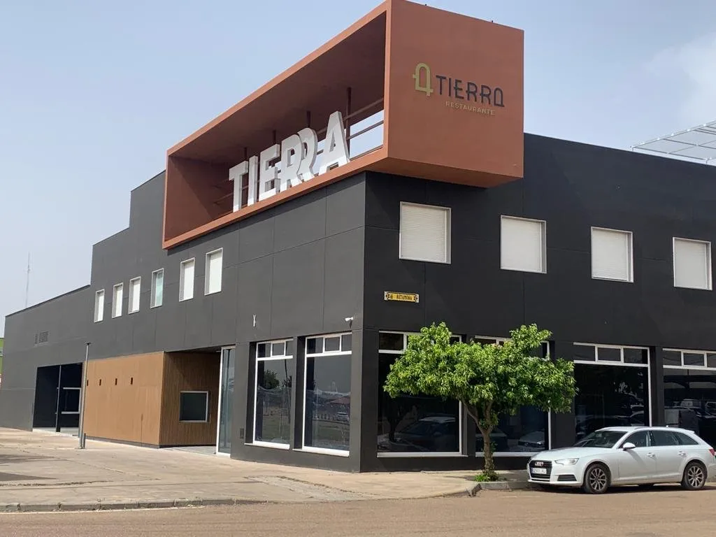 Tierra Restaurante Hotel DON BENITO restaurant in Don Benito