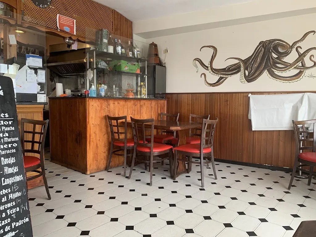 Jan Klaas_O PIRATA_Fisterra_review