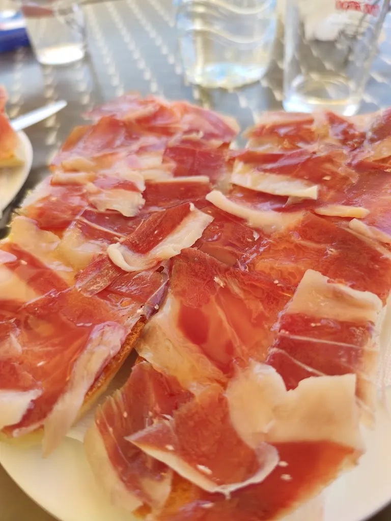 Rafael Galan_Fuentecita Mesón Restaurante_Hornachos_review