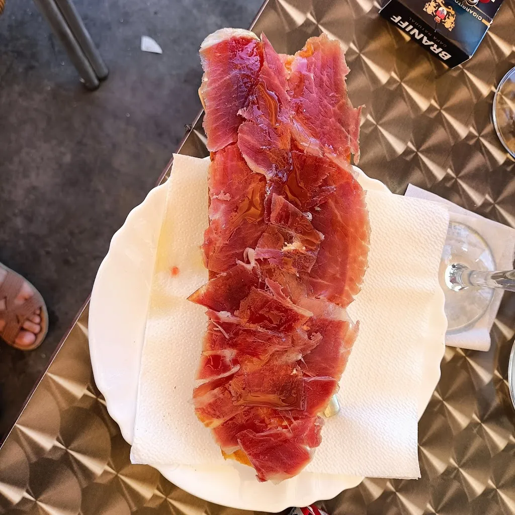 Fuentecita Mesón Restaurante_Hornachos_slider_image_3