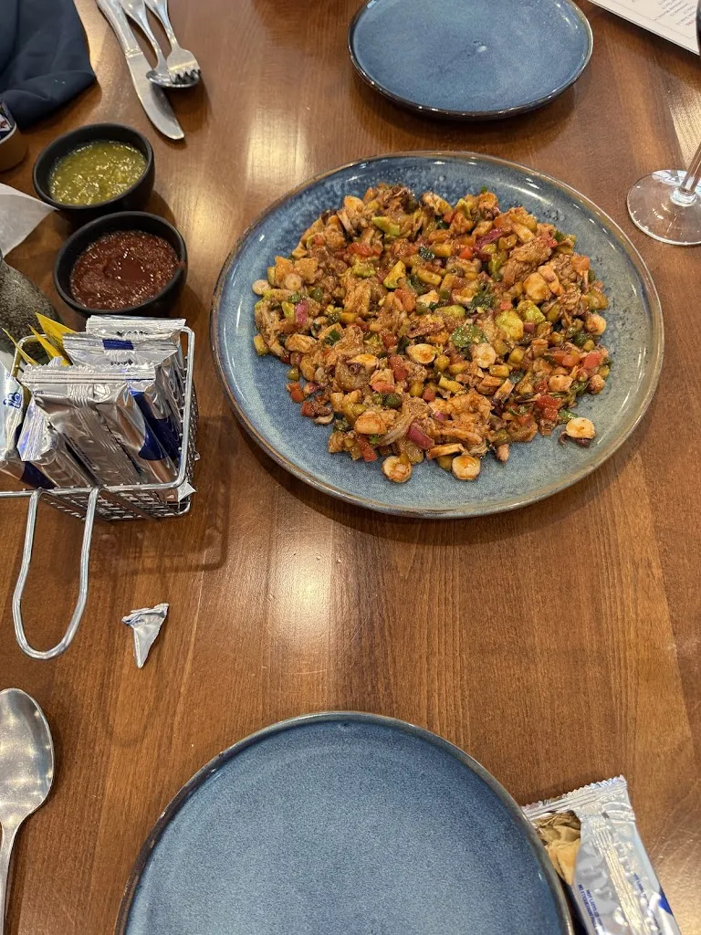 Lauren Jones_Lapa Lapa Seafood & Drinks_Lapa La_review