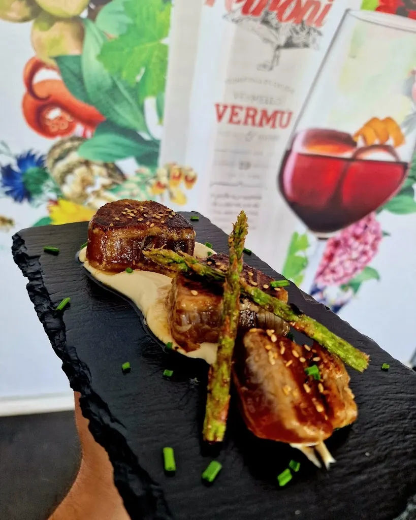 15treinta Sport Café_Lapa La_slider_image_2