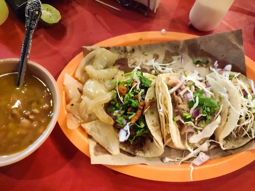 Chris Ochoa_La Taquería Noriega_Llera_review