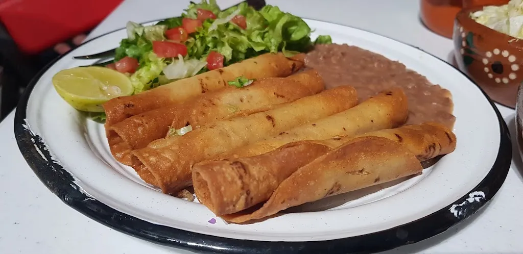 Restaurante Mi Pueblito_Llera_slider_image_2