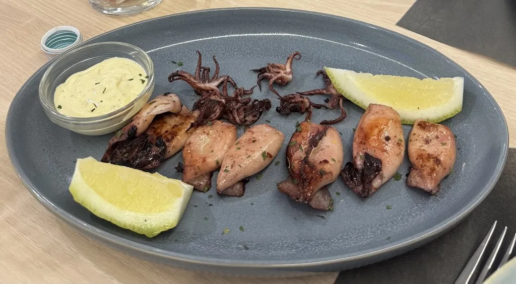 Simon N_Restaurante Os Tres Golpes_Fisterra_review