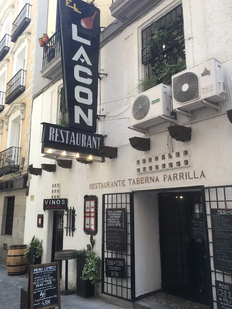 El Lacón restaurant in Lobón