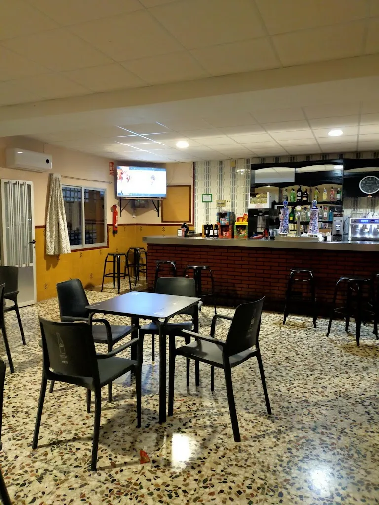 Bar Los Cazadores restaurant in Malcocinado