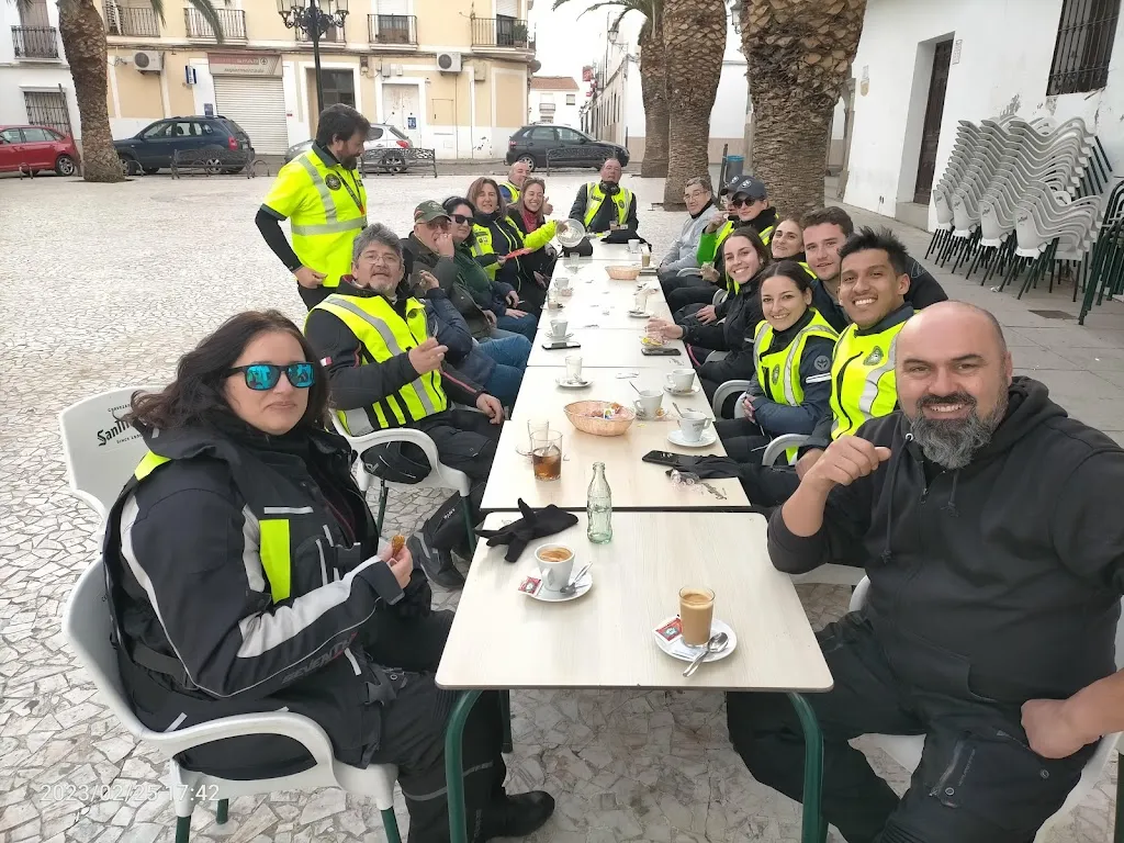 Juan Carlos Muñoz_Bar Hogar Del Pensionista_Medina de las Torres_review